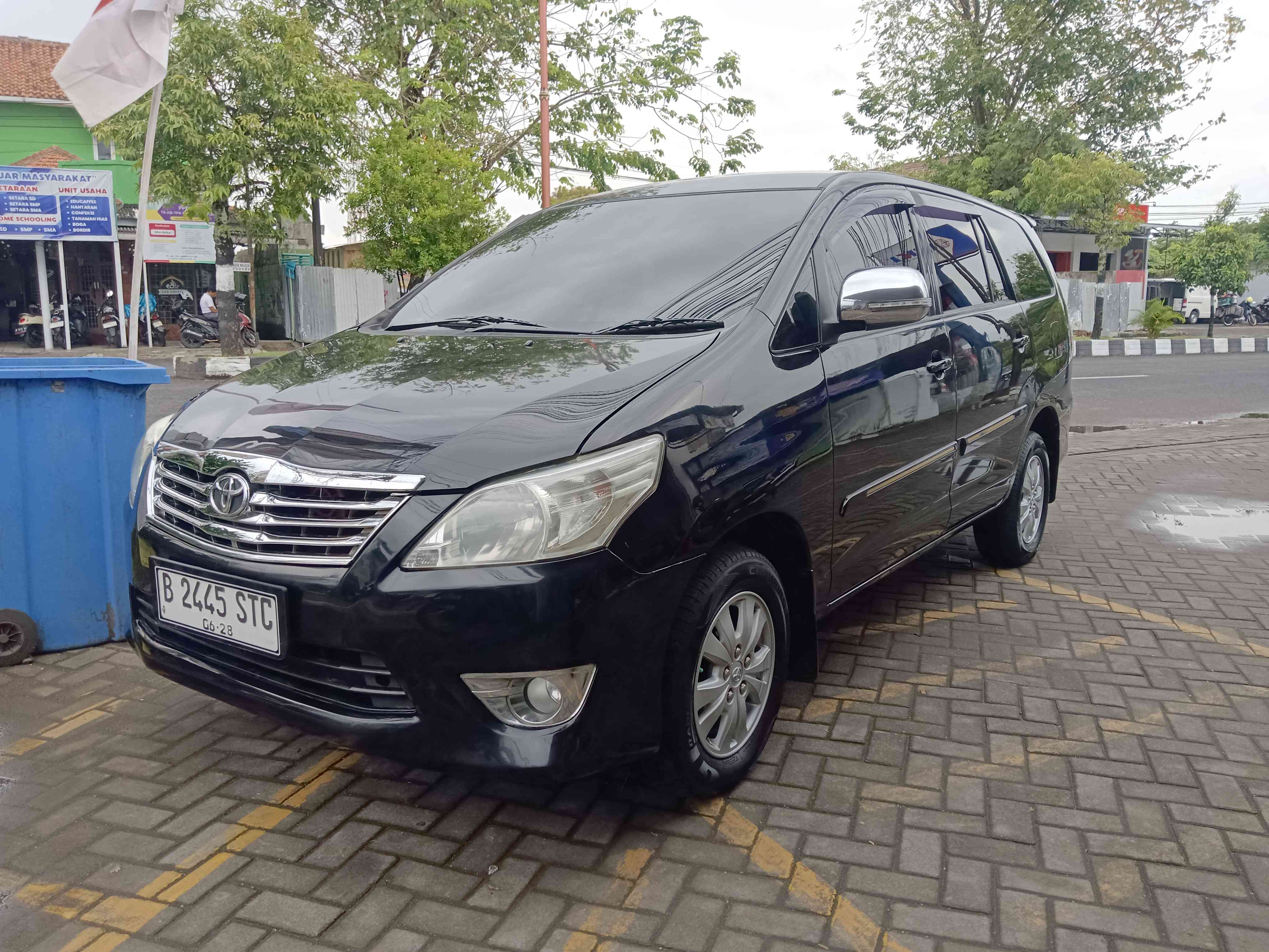 Toyota  Innova 2.0 G MT