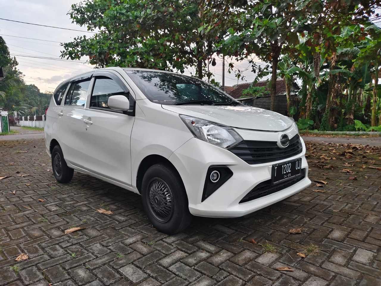 Daihatsu Sigra 1.0 D Manual