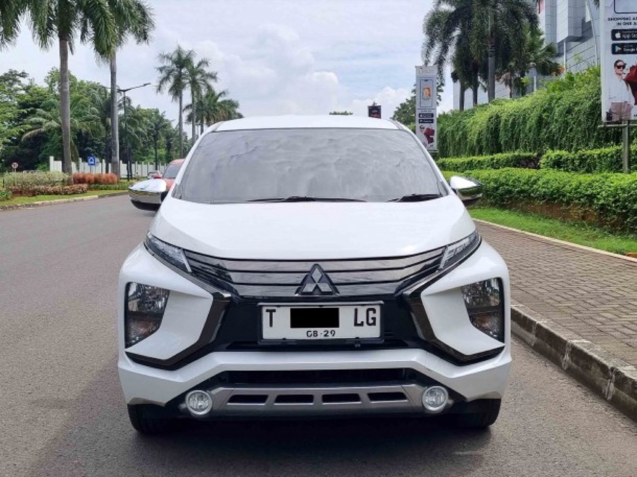 Mitsubishi Xpander 1.5 Ultimate Automatic