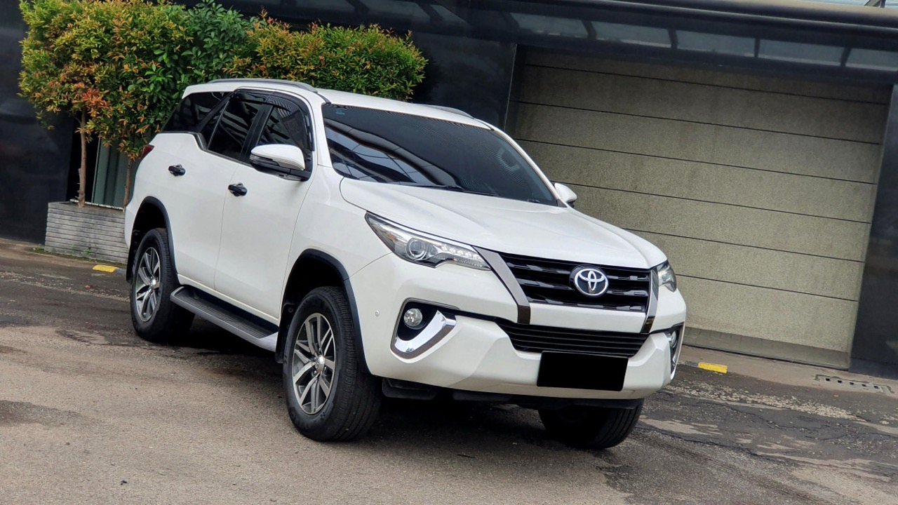 Toyota Fortuner 2.4 VRZ Automatic