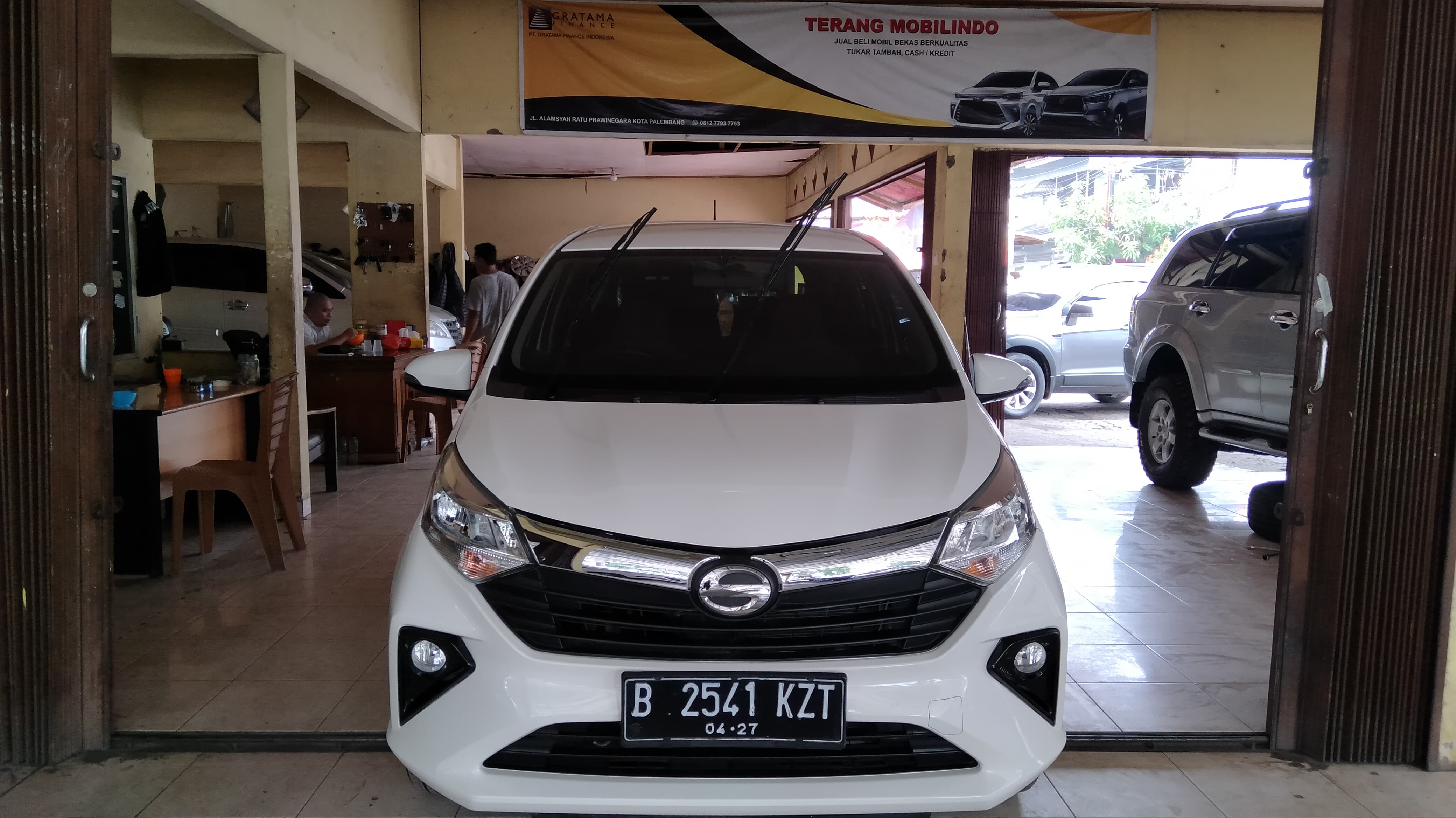 DAIHATSU SIGRA 1.2 R MT