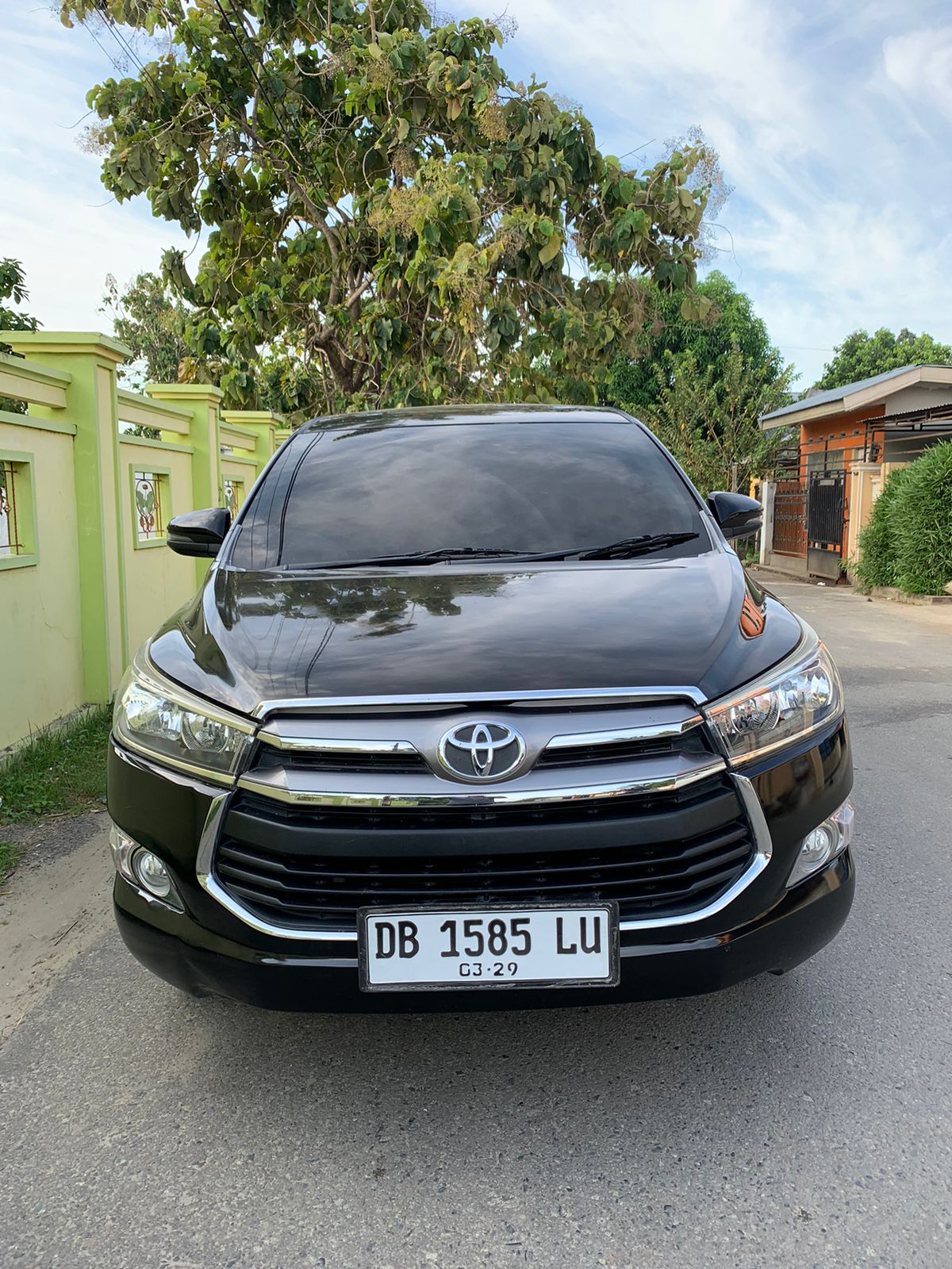 Toyota Innova  2.4 MT