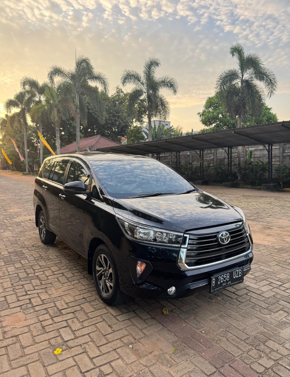 TOYOTA-INNOVA REBORN 2.4 G AT