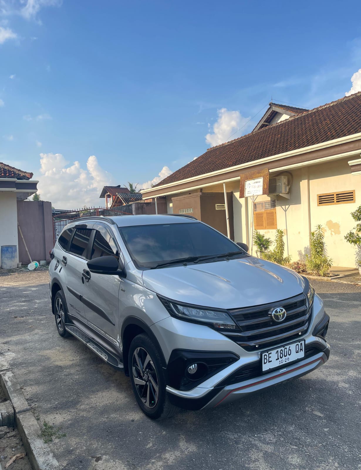 TOYOTA RUSH 1.5 TRD AT