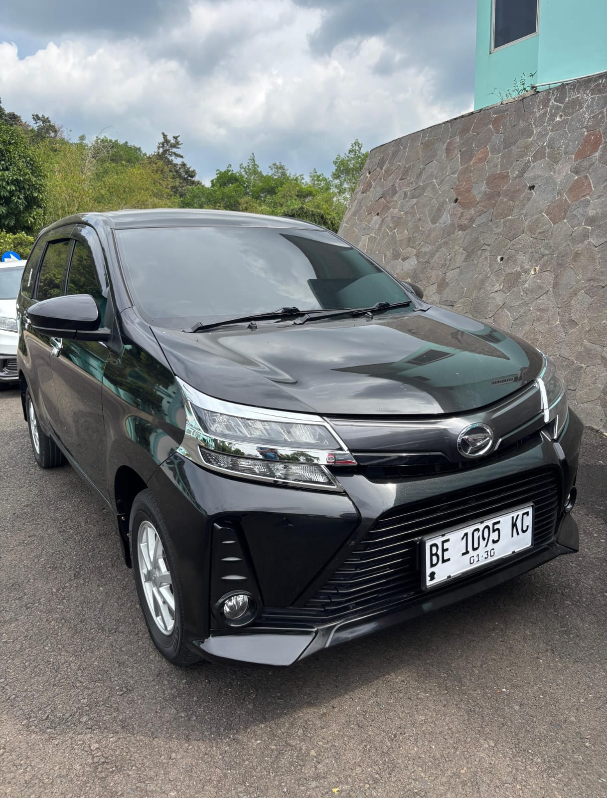 DAIHATSU XENIA 1.3 X MT