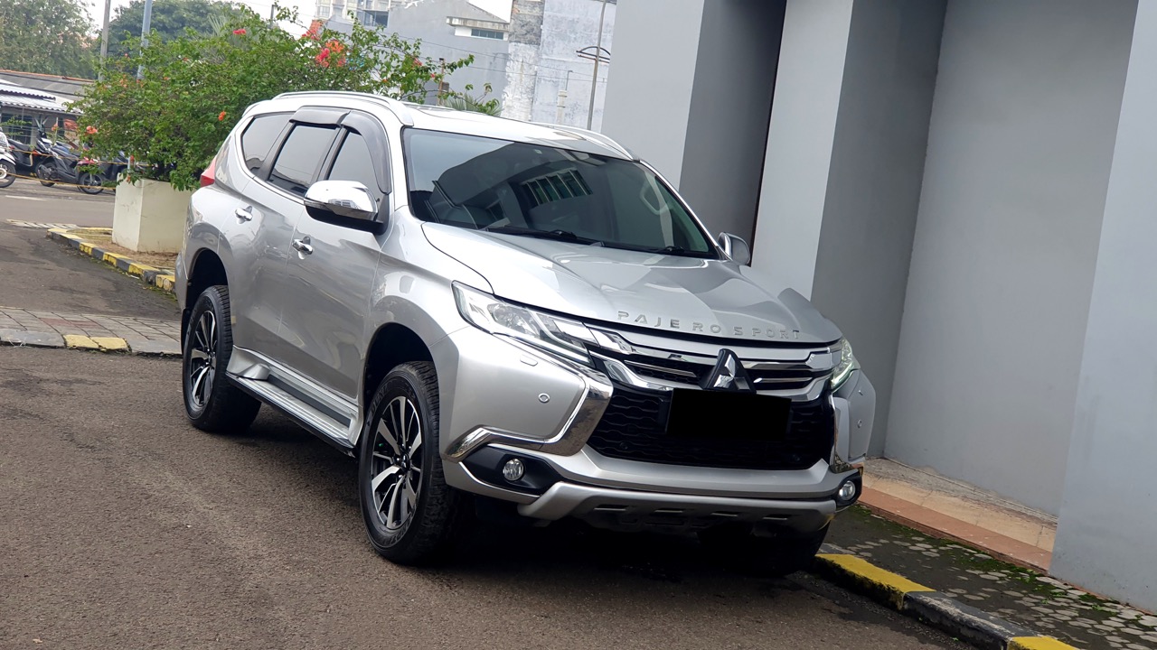 Mitsubishi Pajero 2.4 Sport Dakar Automatic