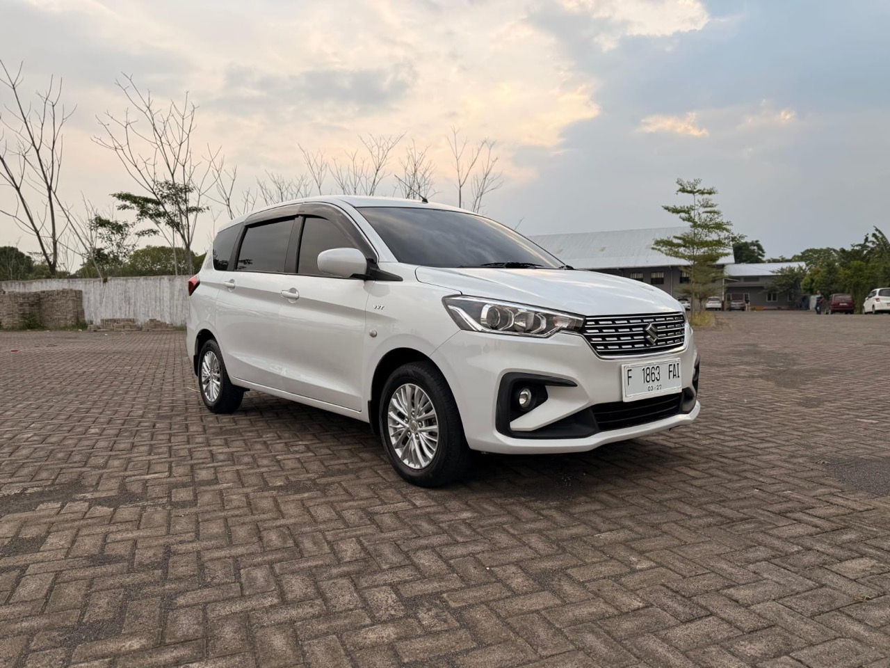 Suzuki Ertiga 1.5 GL Manual