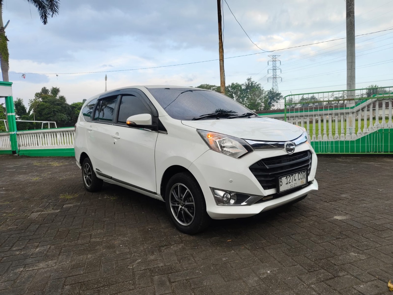 Daihatsu Sigra 1.2 R Deluxe Manual