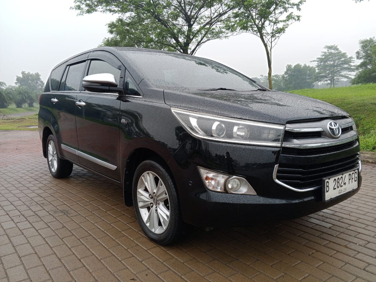 Toyota Innova 2.0 Q AT