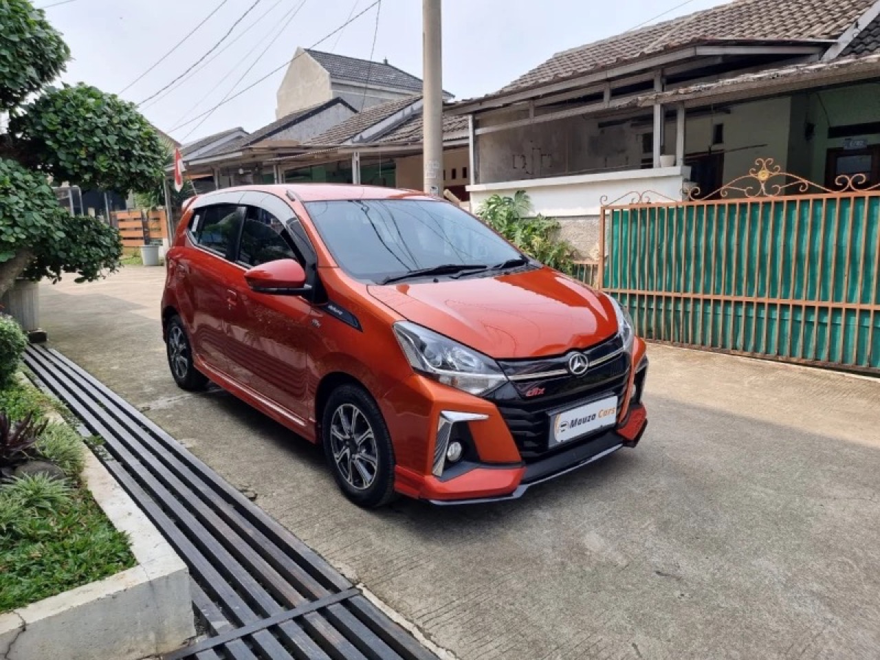 Daihatsu Ayla 1.2 R Deluxe Automatic