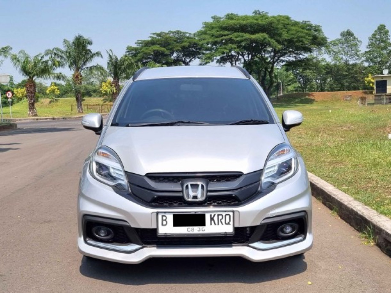 Honda Mobilio 1.5 RS Manual