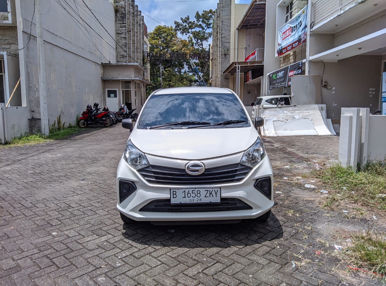 Daihatsu Sigra 1.0 D Manual