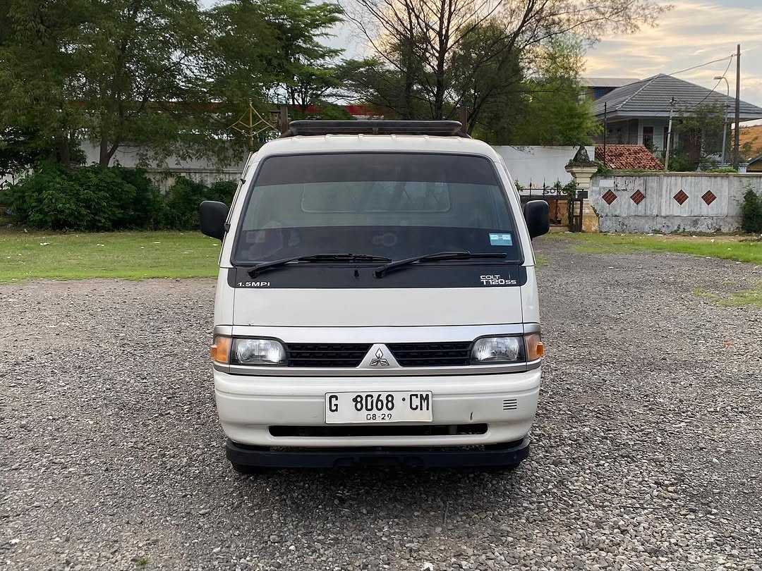 Mitsubishi Colt T120SS PU 1.5 MPI MT