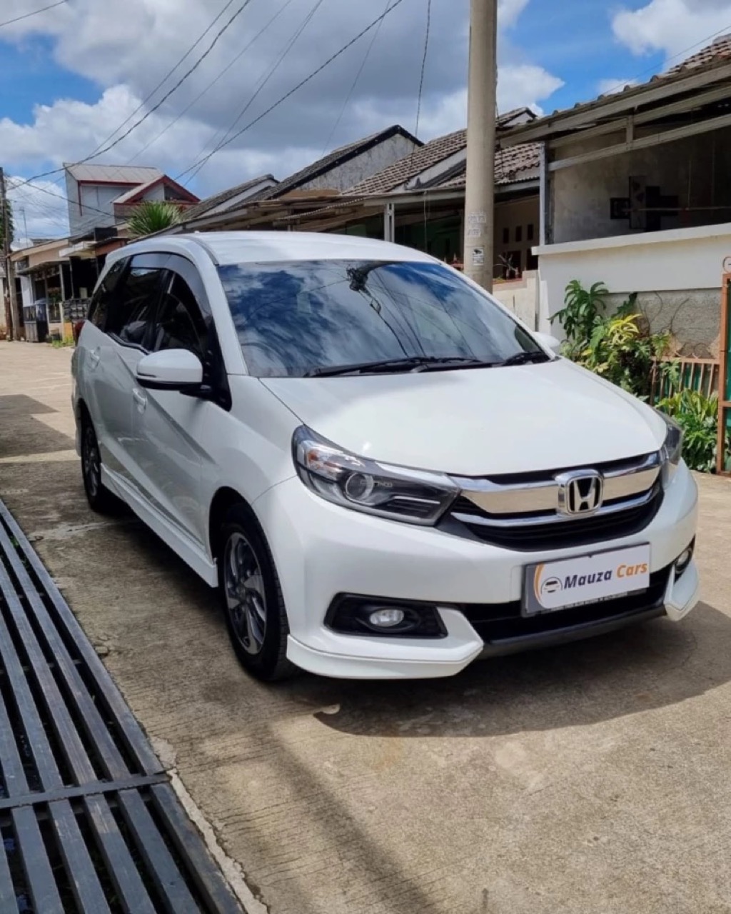Honda Mobilio 1.5 E Automatic
