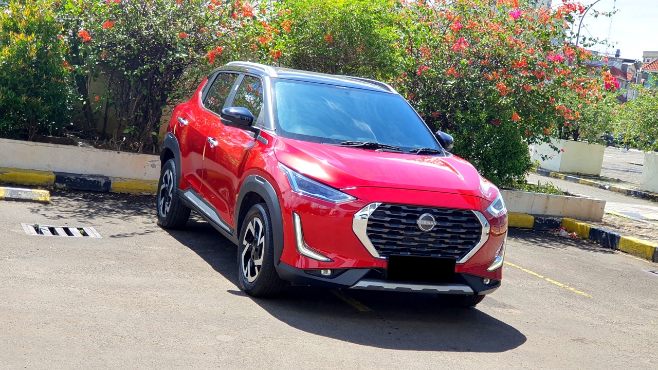 Nissan Magnite 1.0 Turbo Premium Two Tone 