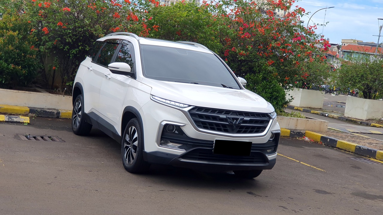 Wuling Almaz 1.5 L Automatic