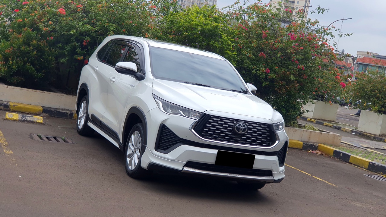 Toyota Kijang Innova Zenix 2.0 V Automatic