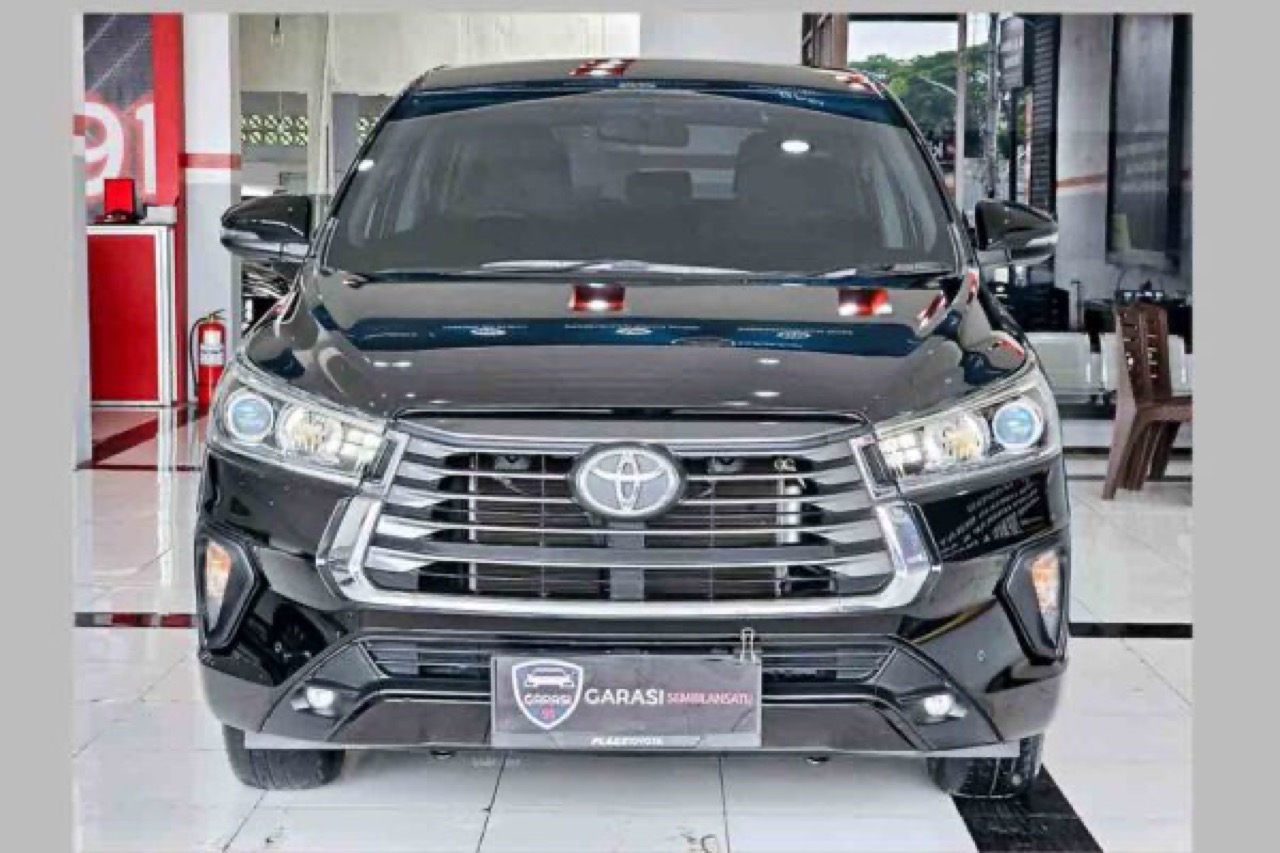 Toyota Kijang Innova Reborn 2.0 V Automatic