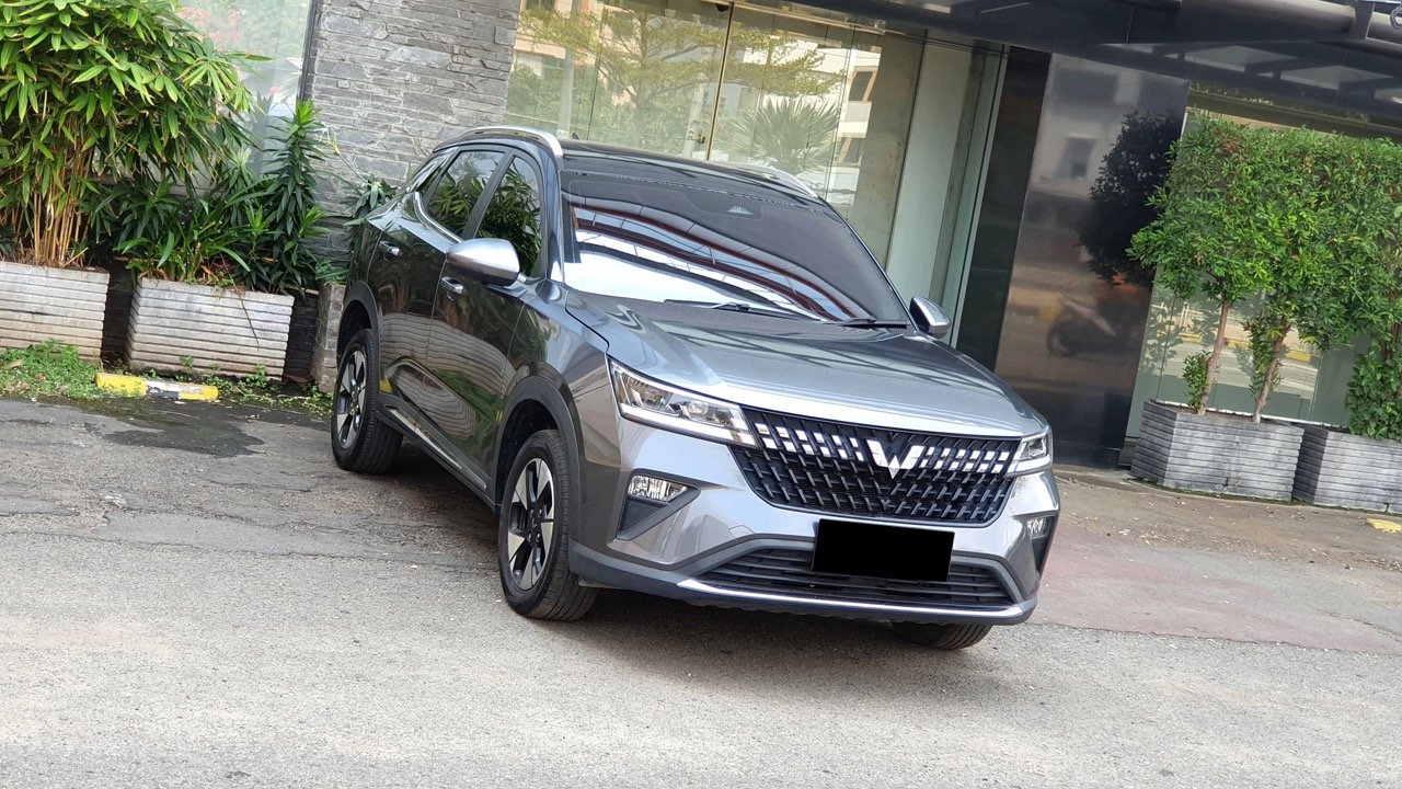 Wuling Alvez 1.5 EX Automatic
