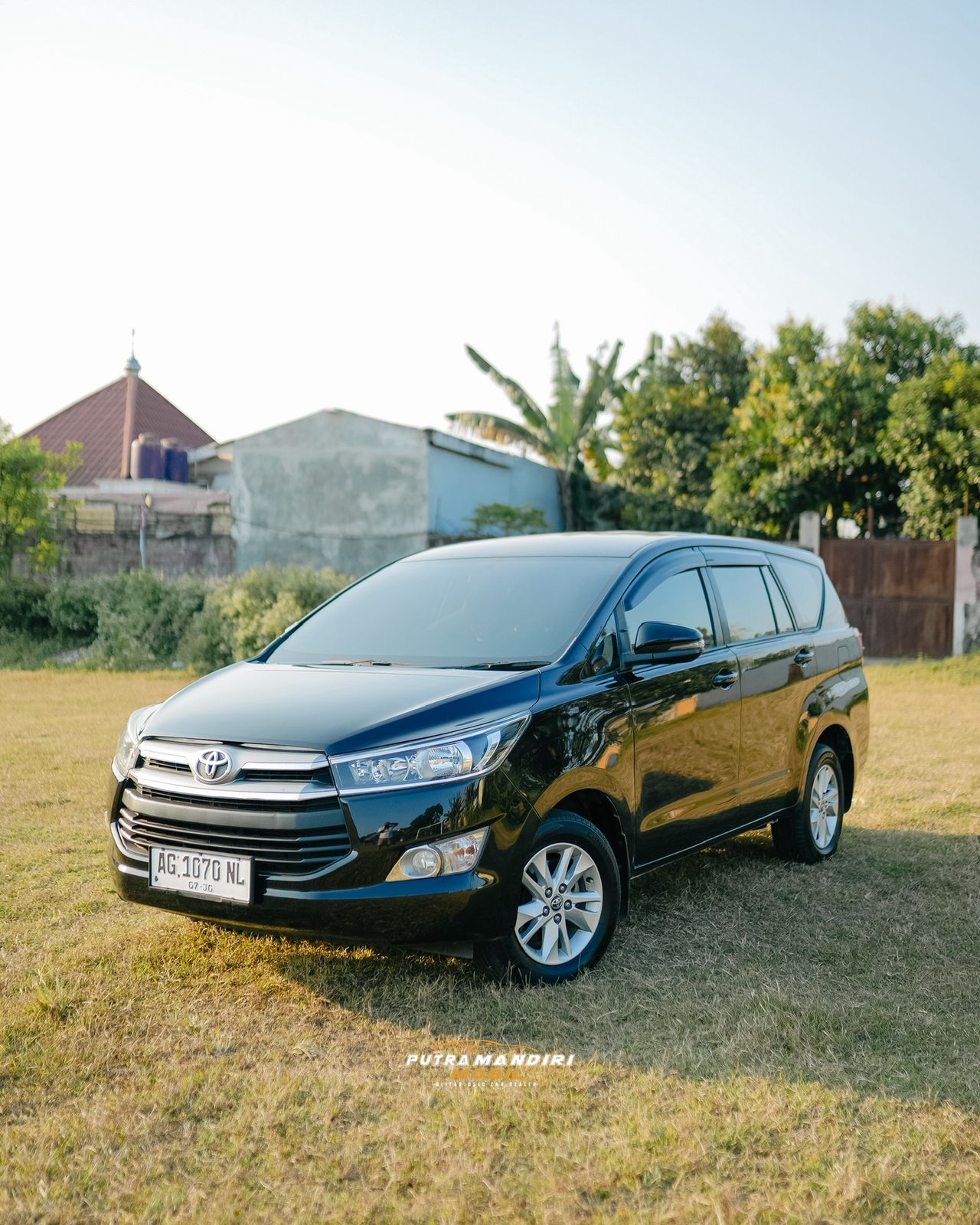 TOYOTA INNOVA REBORN 2.4 G AT