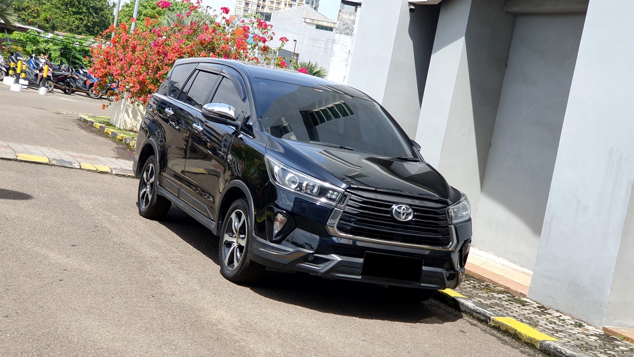 Toyota Kijang Innova Reborn 2.0 Venturer Automatic