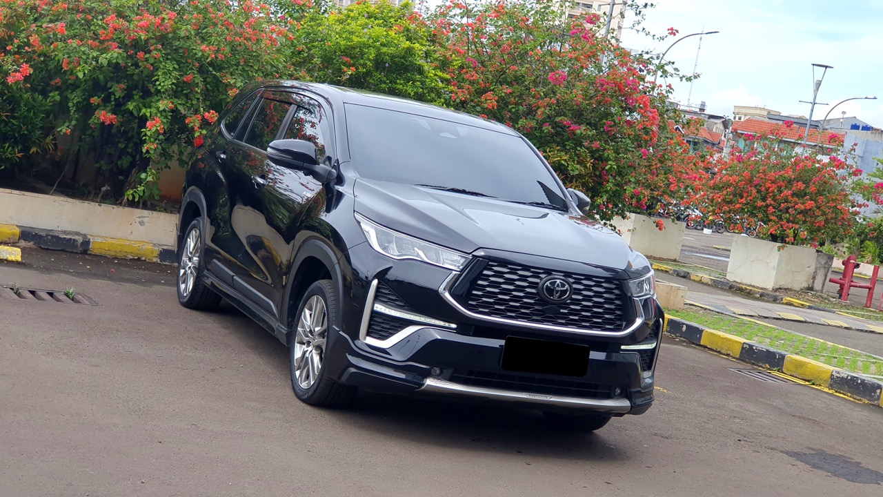 Toyota Kijang Innova Zenix 2.0 Q Automatic