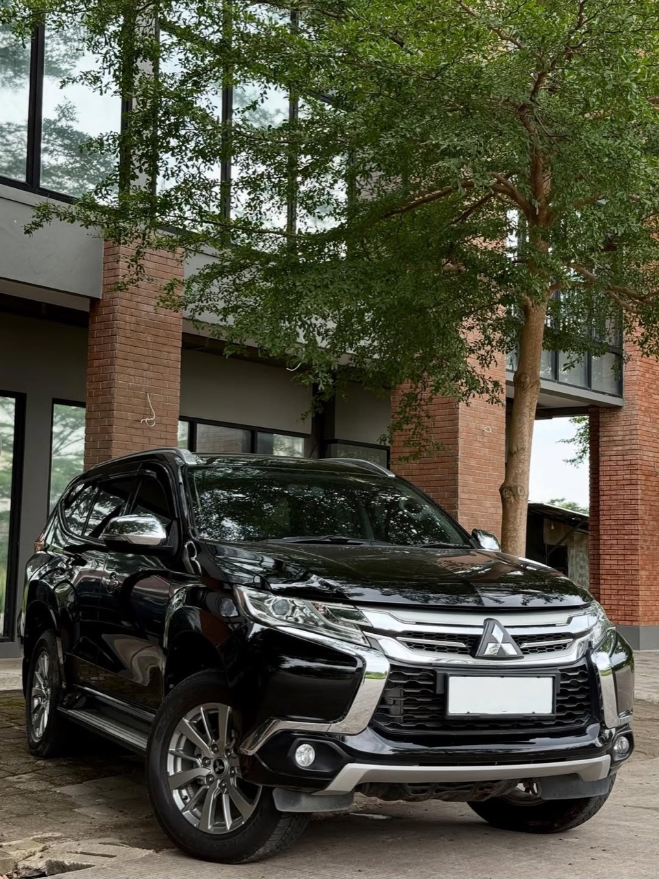 Mitsubishi Pajero Sport 2.5 Exceed Automatic