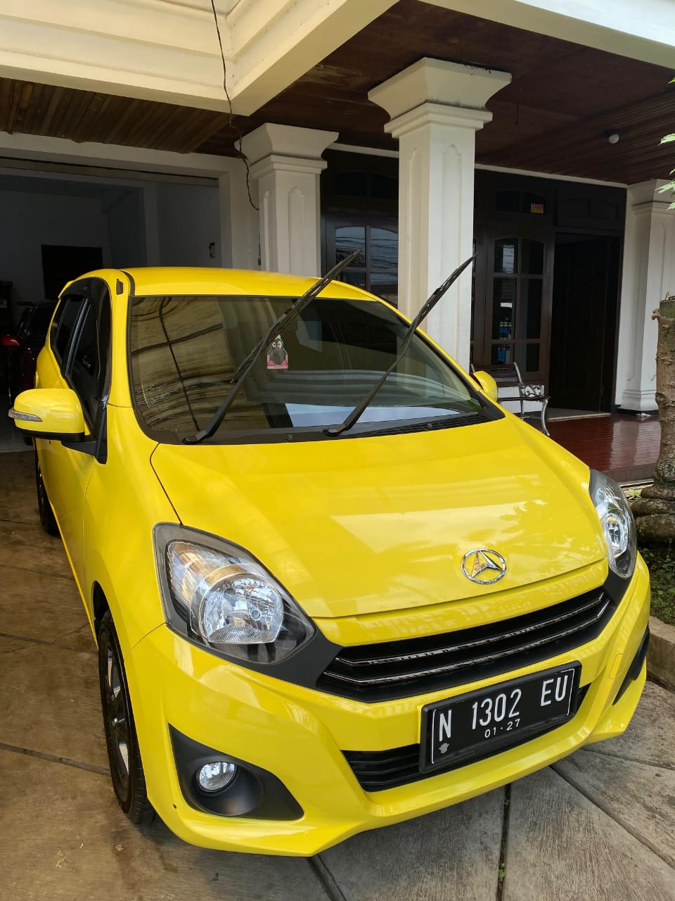 DAIHATSU AYLA 1.0 X MT