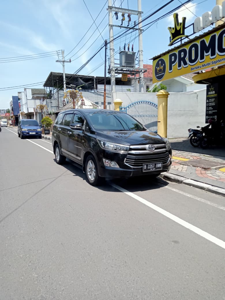 TOYOTA KIJANG INNOVA 2.0 V AT