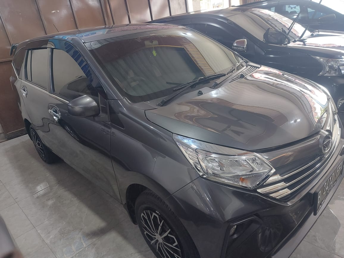 Daihatsu Sigra 1.0 M MT