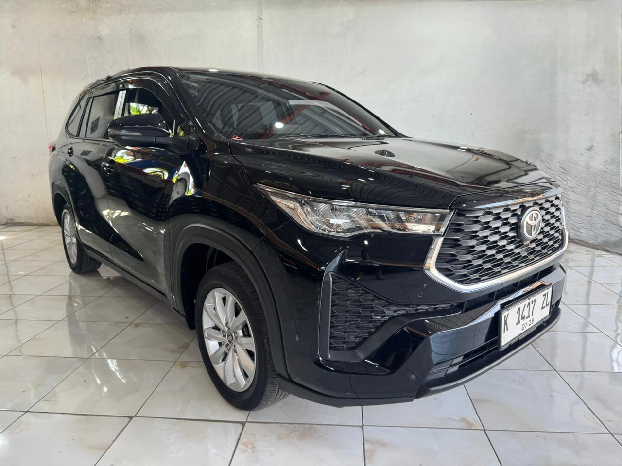 Toyota Kijang Innova Zenix 2.0 V AT