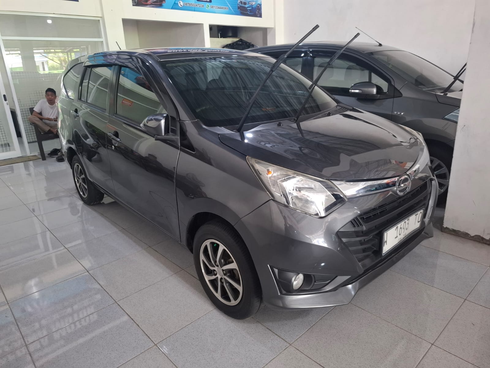 DAIHATSU SIGRA 1.2 R MT