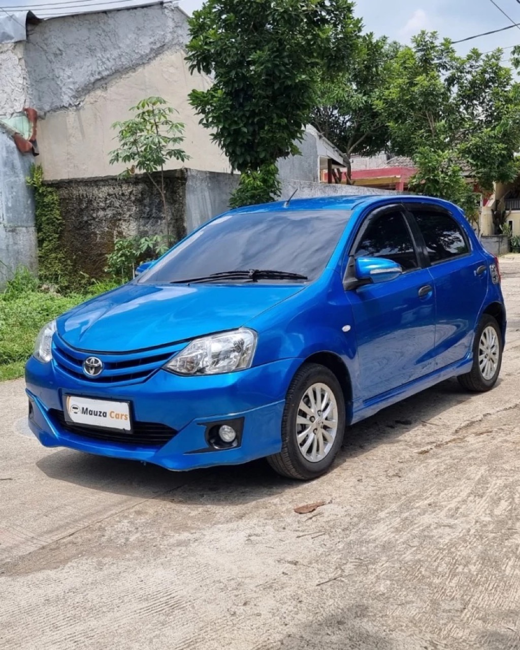 Toyota Etios Valco 1.2 G Manual