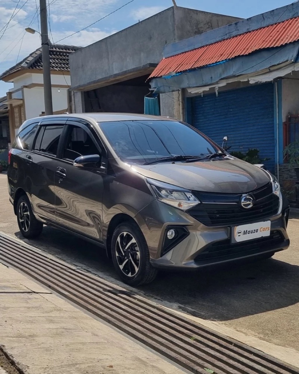 Daihatsu Sigra 1.2 R Automatic