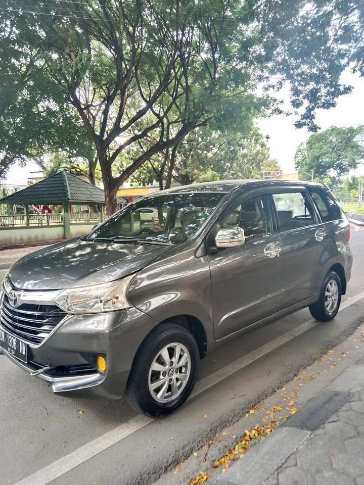 TOYOTA AVANZA 1.3 E MT