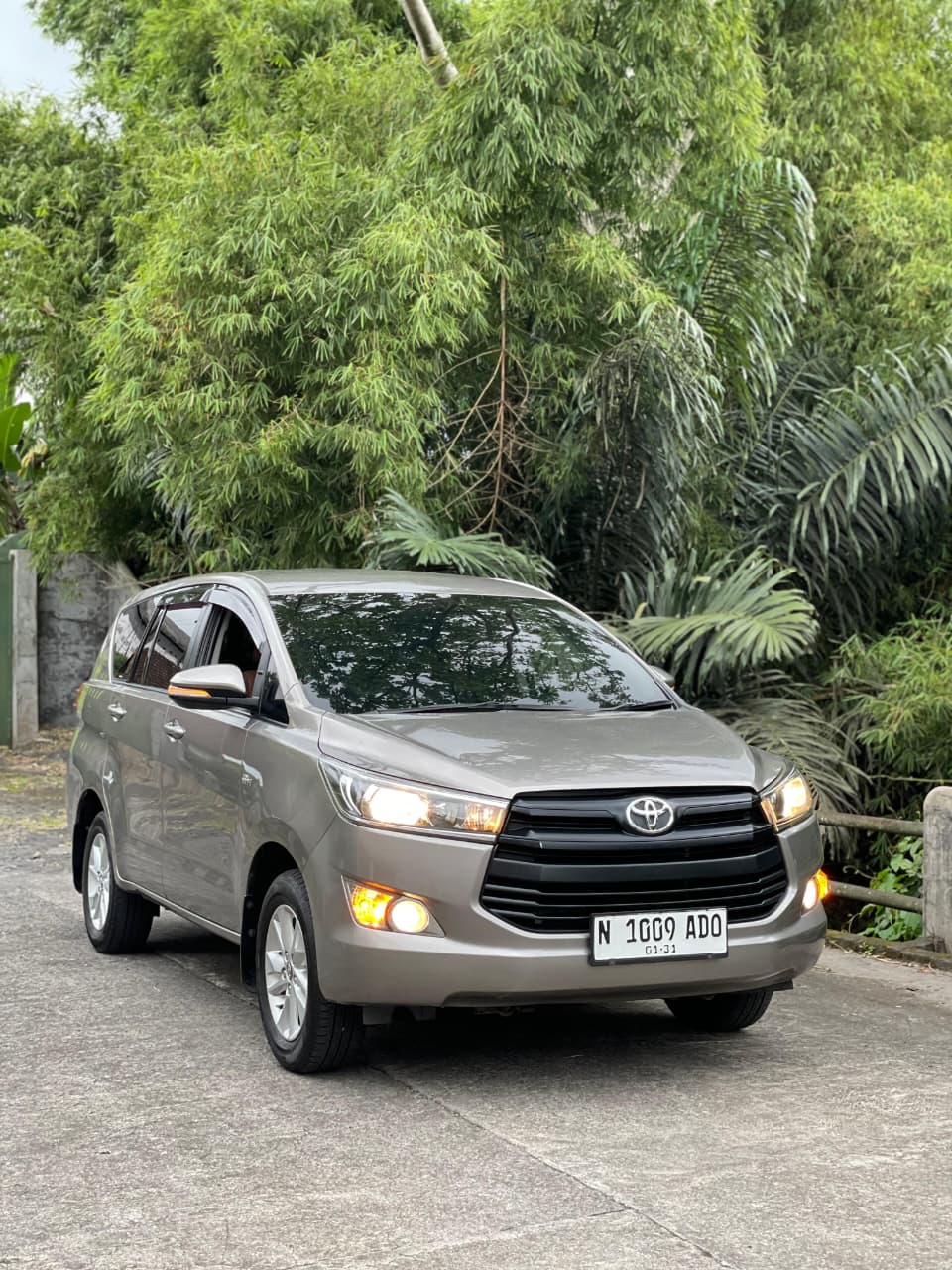 TOYOTA KIJANG INNOVA 2.0 G AT