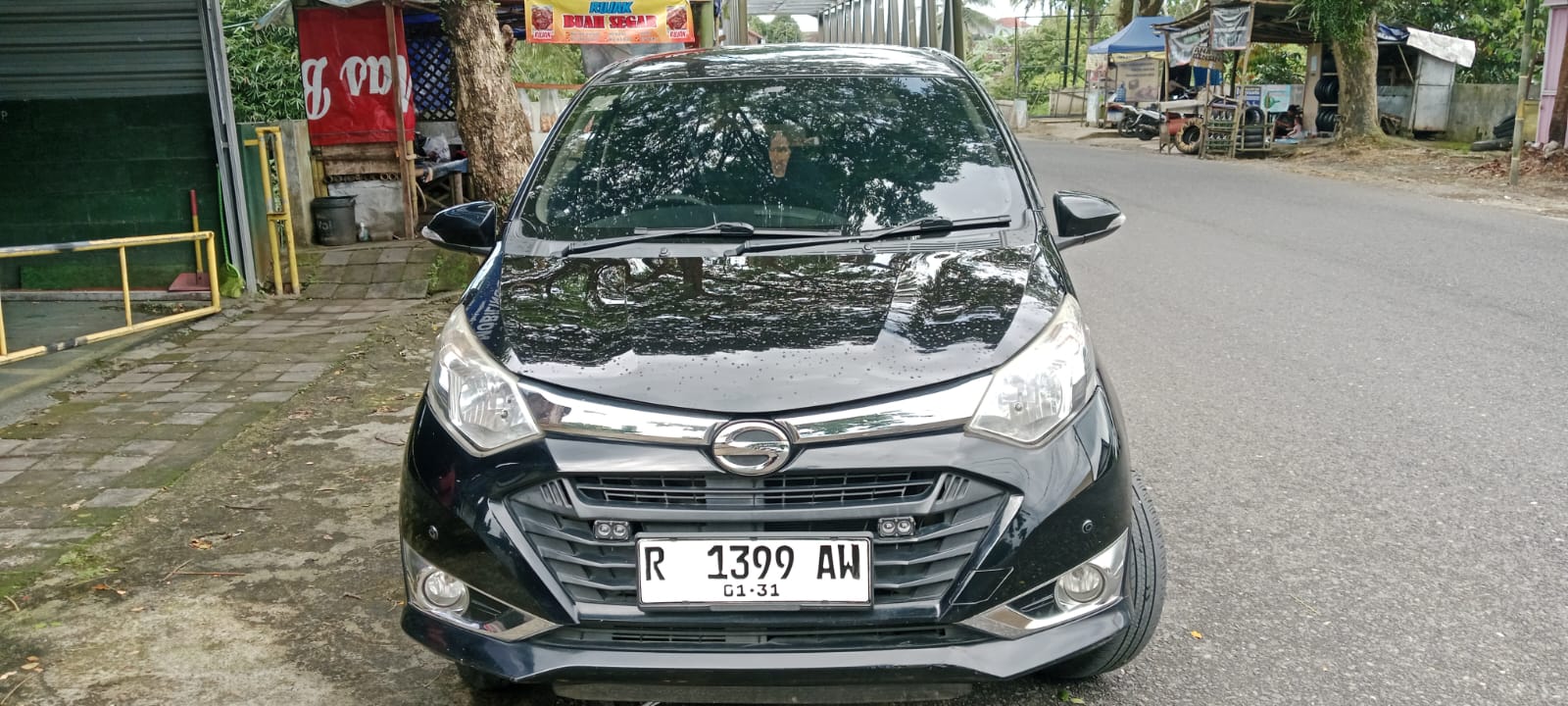 Daihatsu Sigra 1.2 R MT