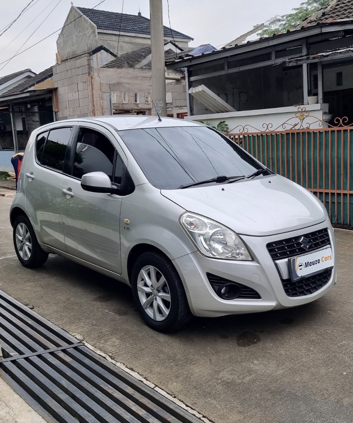 Suzuki Splash 1.2 MT