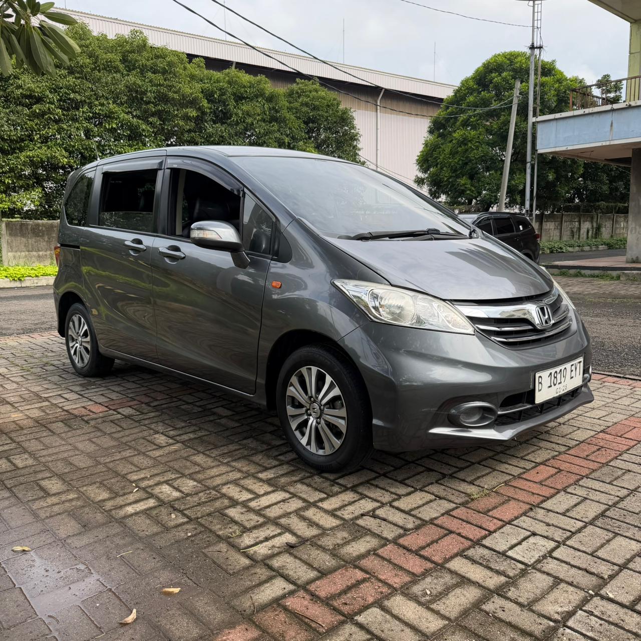 Honda Freed 1.5 S AT