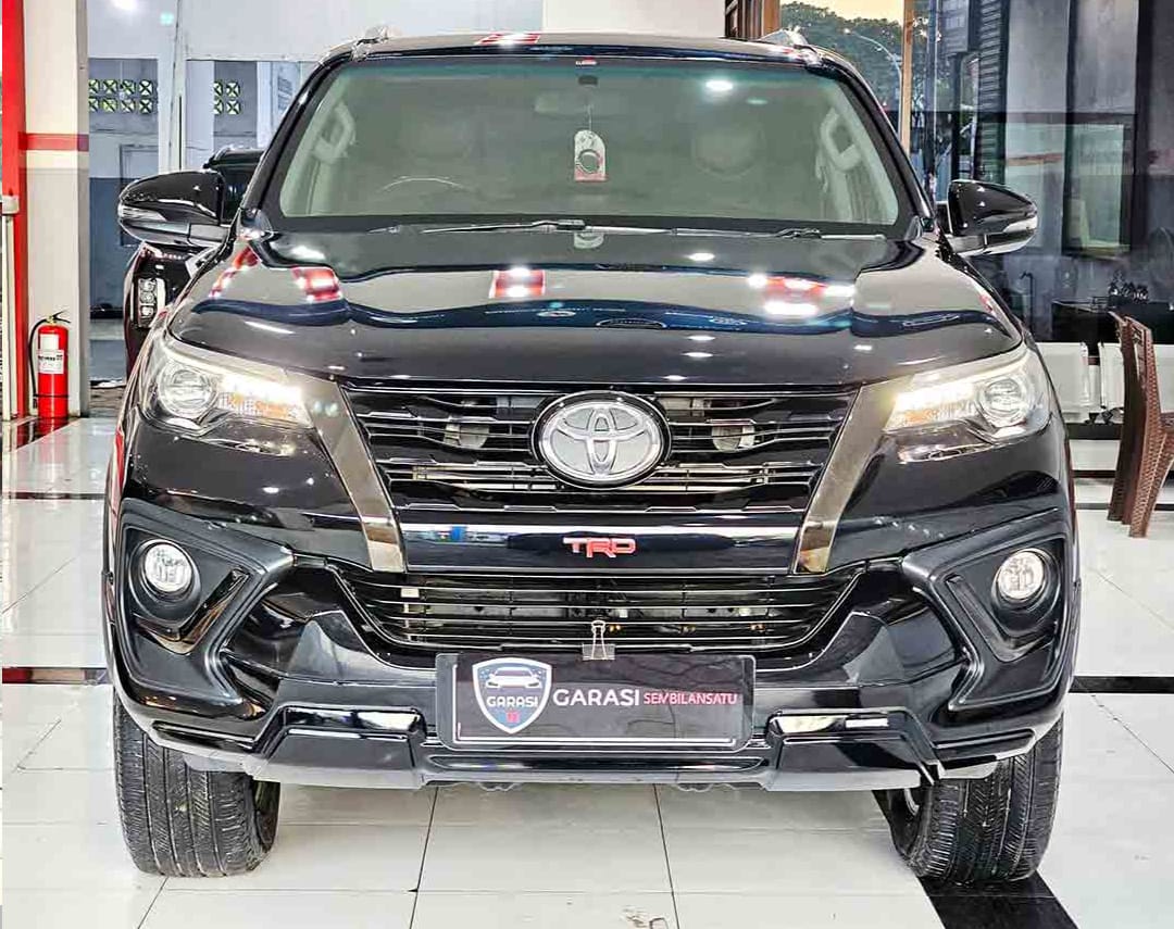 Toyota Fortuner 2.4 VRZ TRD Sportivo AT