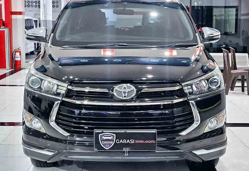 Toyota Kijang Innova 2.0 Venturer AT
