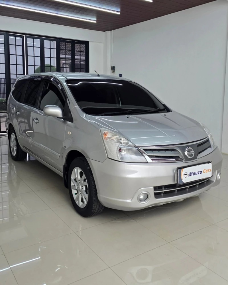 Nissan Grand Livina 1.5 SV Manual