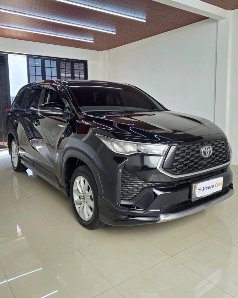 Toyota Kijang Innova Zenix 2.0 V Automatic