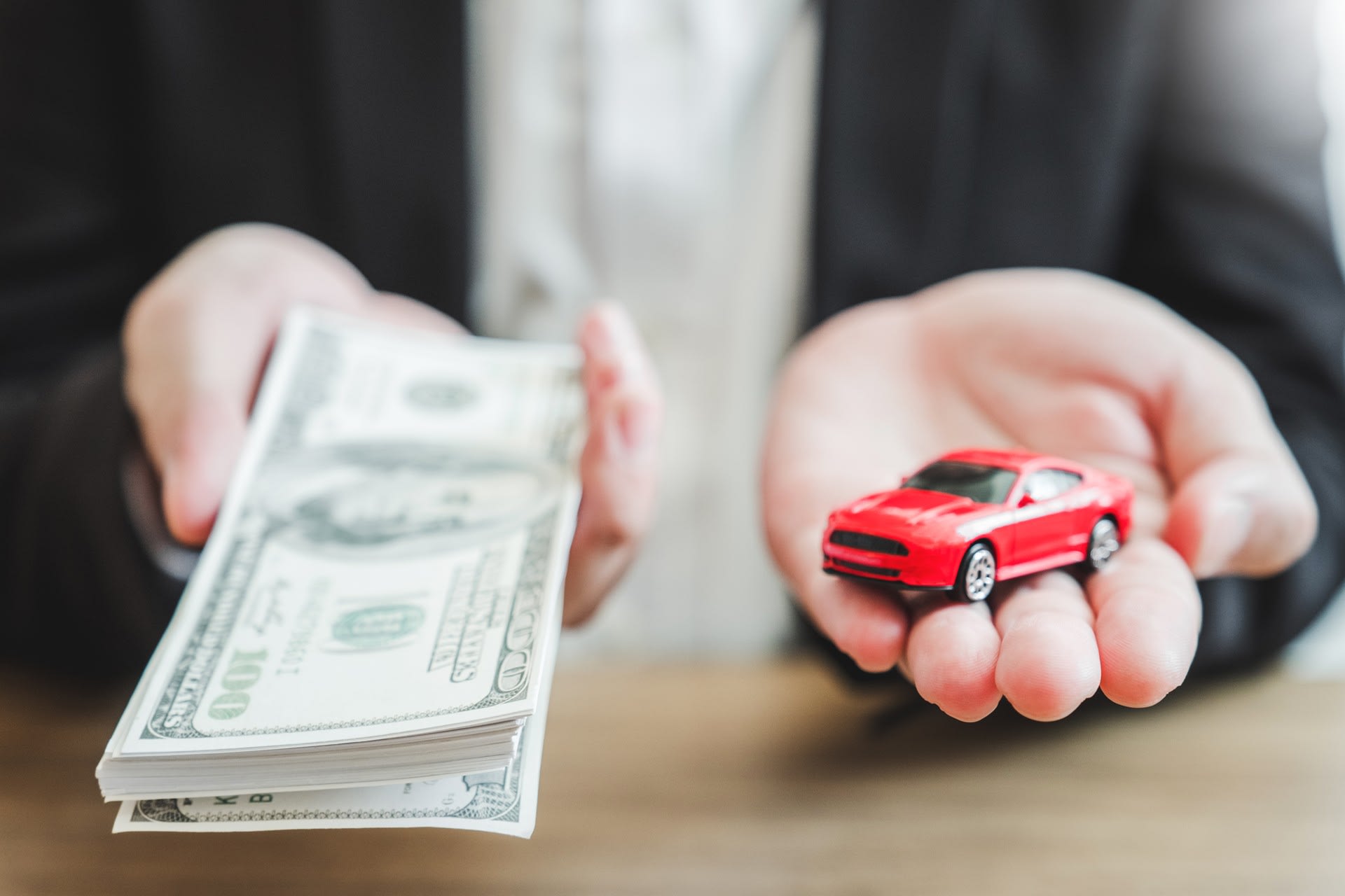 Tips Ajukan Gadai Bpkb Mobil Bunga Rendah Dananow<script async src=