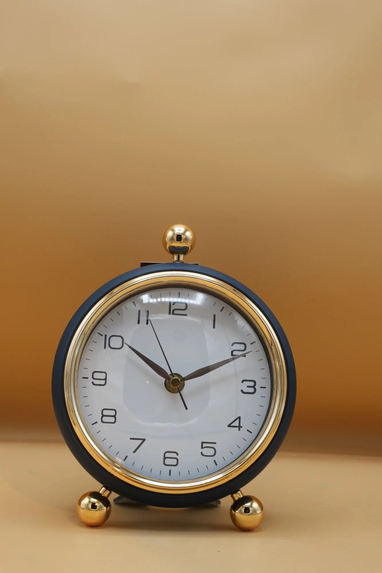 Classic Office Table Clock