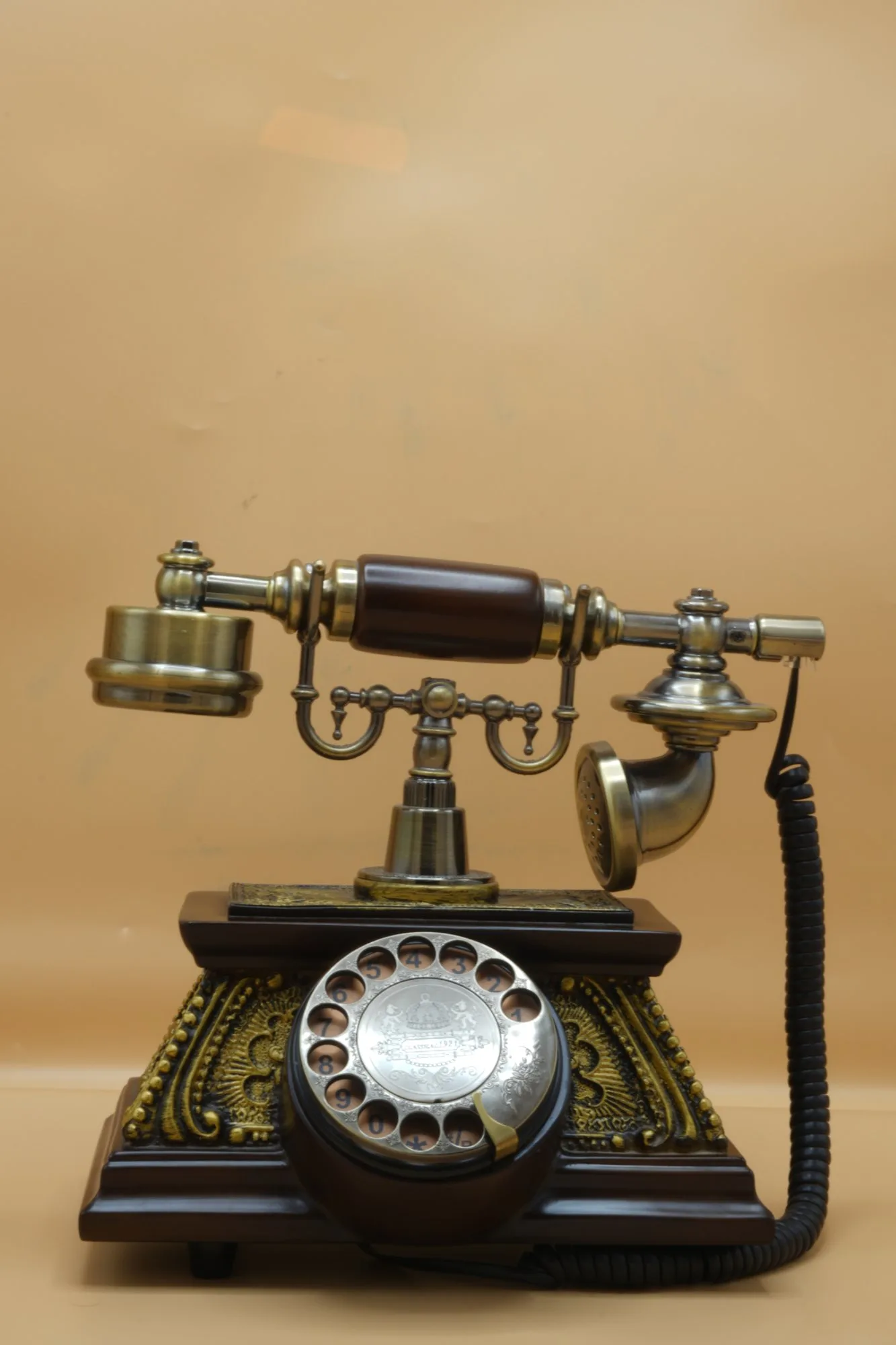 Vintage Antique Rotary Telephone