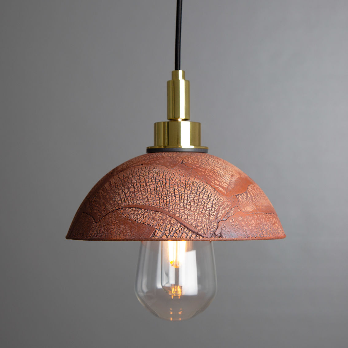 Kingii Ceramic Dome Bathroom Pendant Light 7.9", Red Iron IP44 main product photo