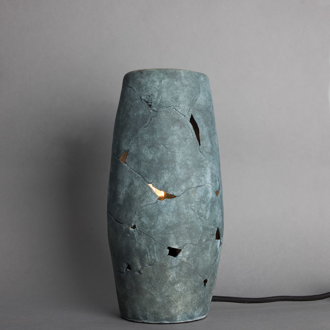 Carya Ceramic Table Lamp Rustic Luminaire, Blue Earth main product photo