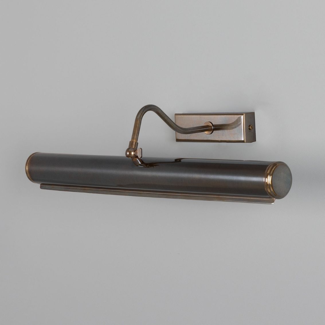 Dublin Brass Picture Light 20" main product photo