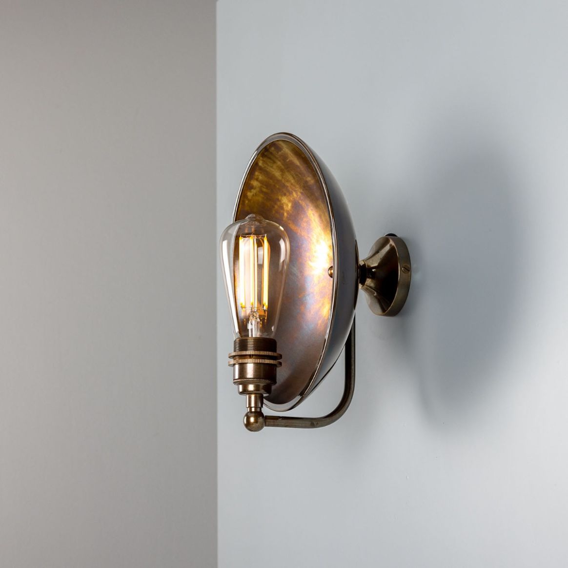 Mullan Chulainn Industrial Brass Dish Wall Light 25cm